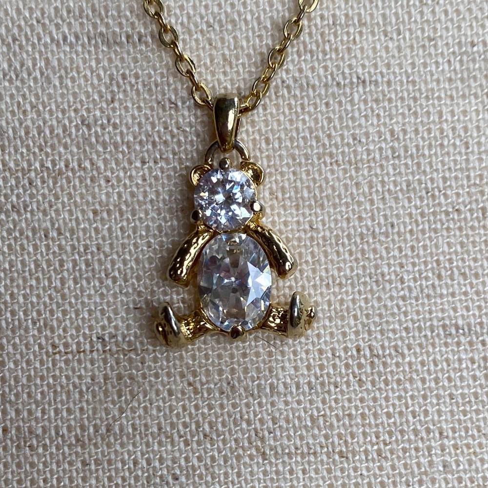 “Cubic Zirconia🧸Necklace Gold
Tone Charm Pendant 18" Chain”